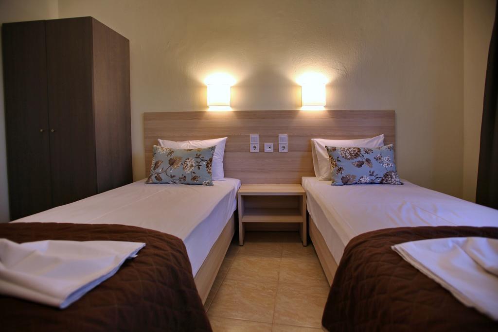 Aktaion Guest Rooms Skopelos Town Phòng bức ảnh
