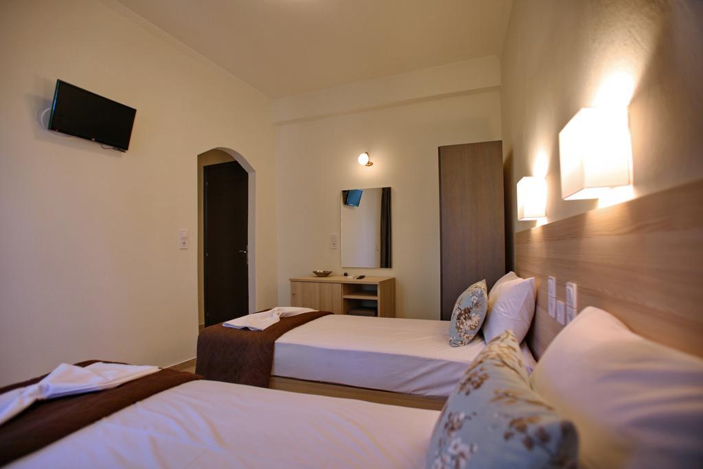 Aktaion Guest Rooms Skopelos Town Ngoại thất bức ảnh